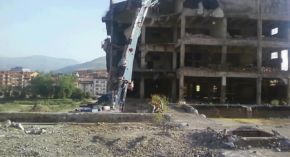 Demolicion de la planta BEFESA en Barakaldo 1